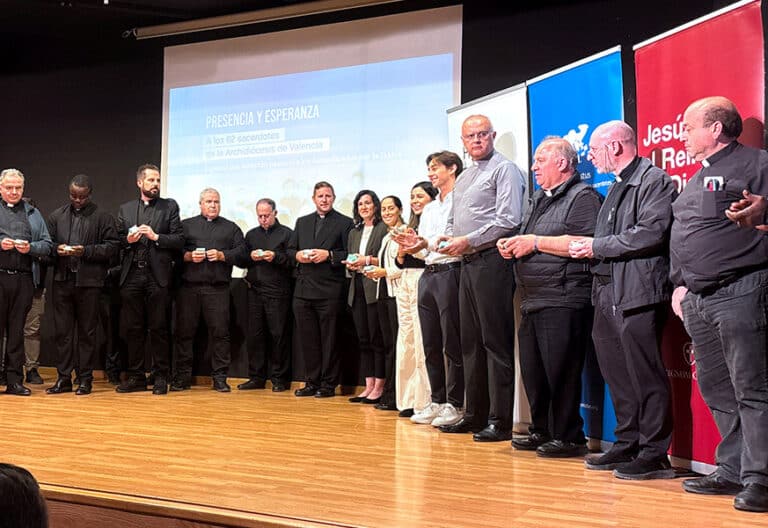 Los curas de la DANA reciben el premio Alter Christus por su atención a los damnificados