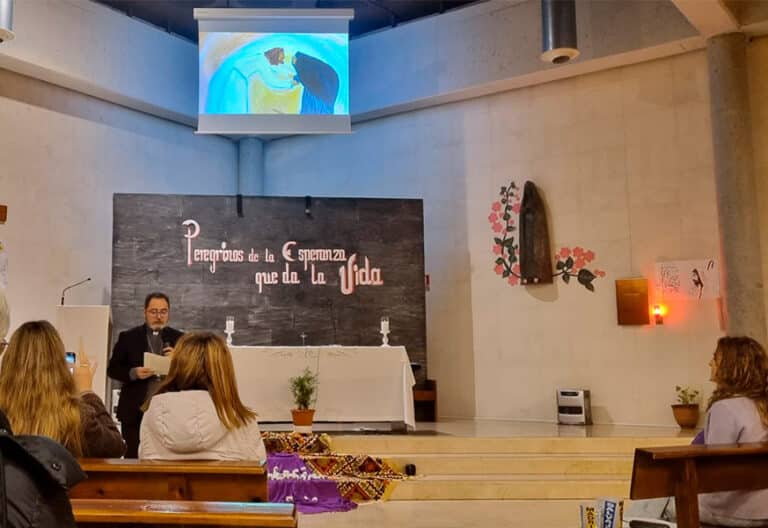 Una vigilia por la violencia contra las mujeres abre el 25-N en la archidiócesis de Madrid