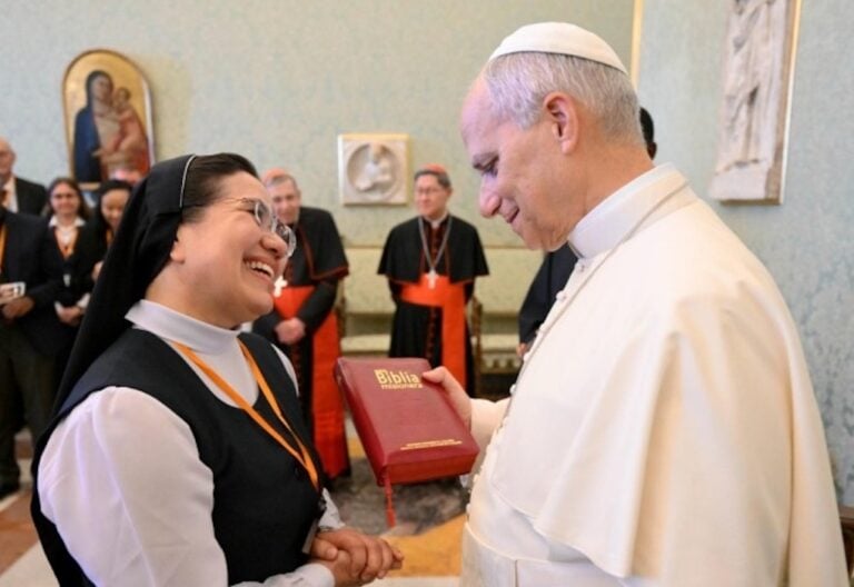 León XIV recuerda: “La Iglesia no recibe la vida de sí misma, sino del Evangelio”