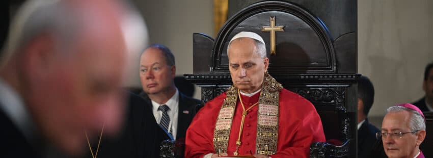 León XIV, en la Divina Liturgia presidida por Bartolomé I en la Iglesia de San Jorge