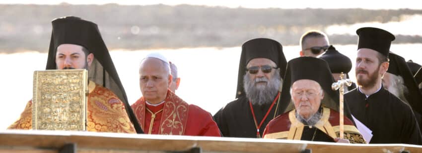 León XIV, junto a Bartolomé I en el lago de Iznik