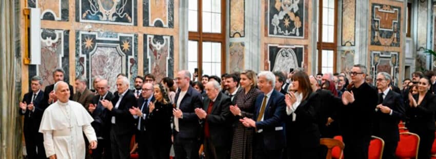 León XIV reivindica ante los actores que “el cine es mucho más que una simple pantalla”