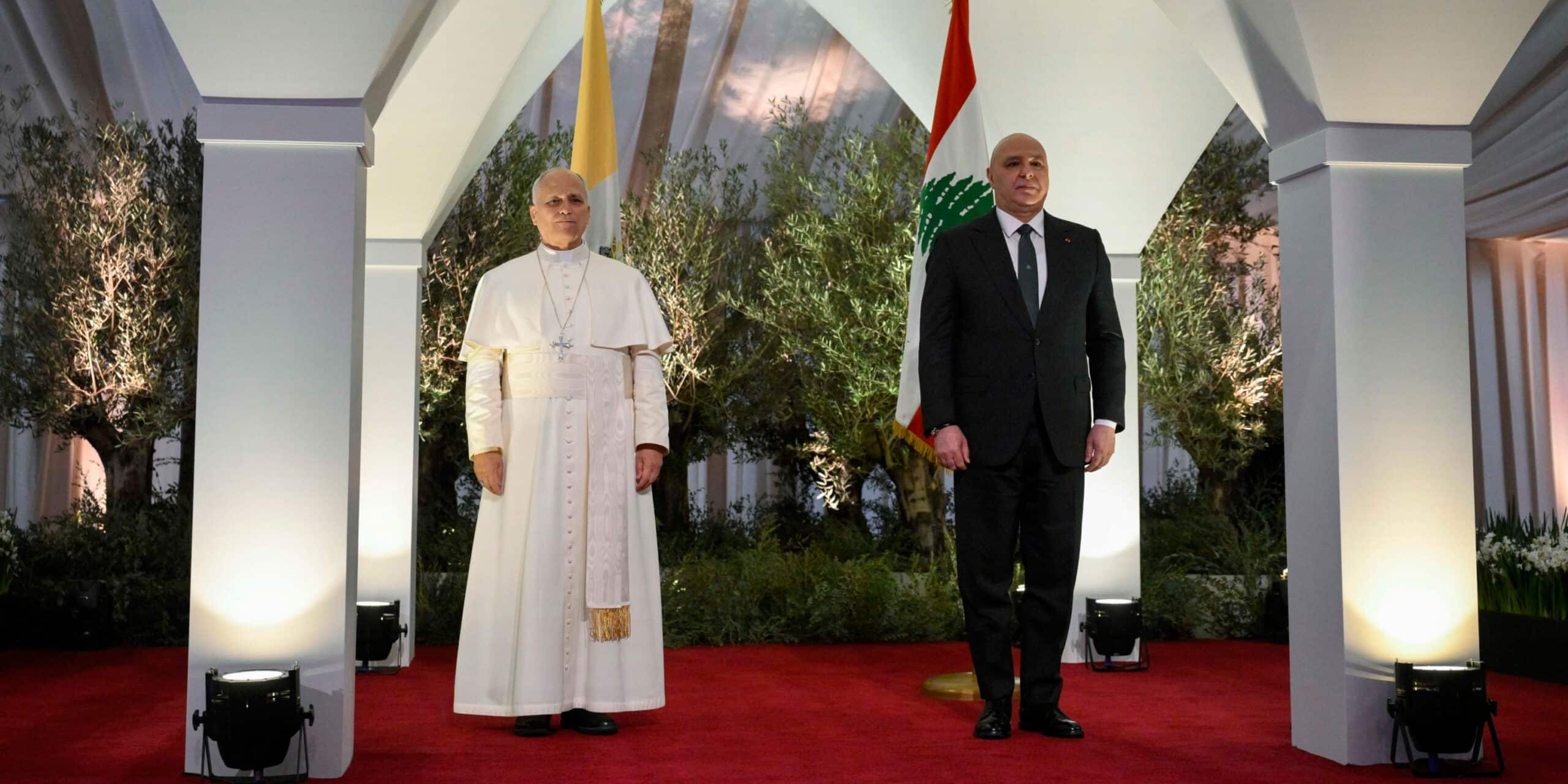 León XIV, junto al presidente de Líbano, Joseph Aoun