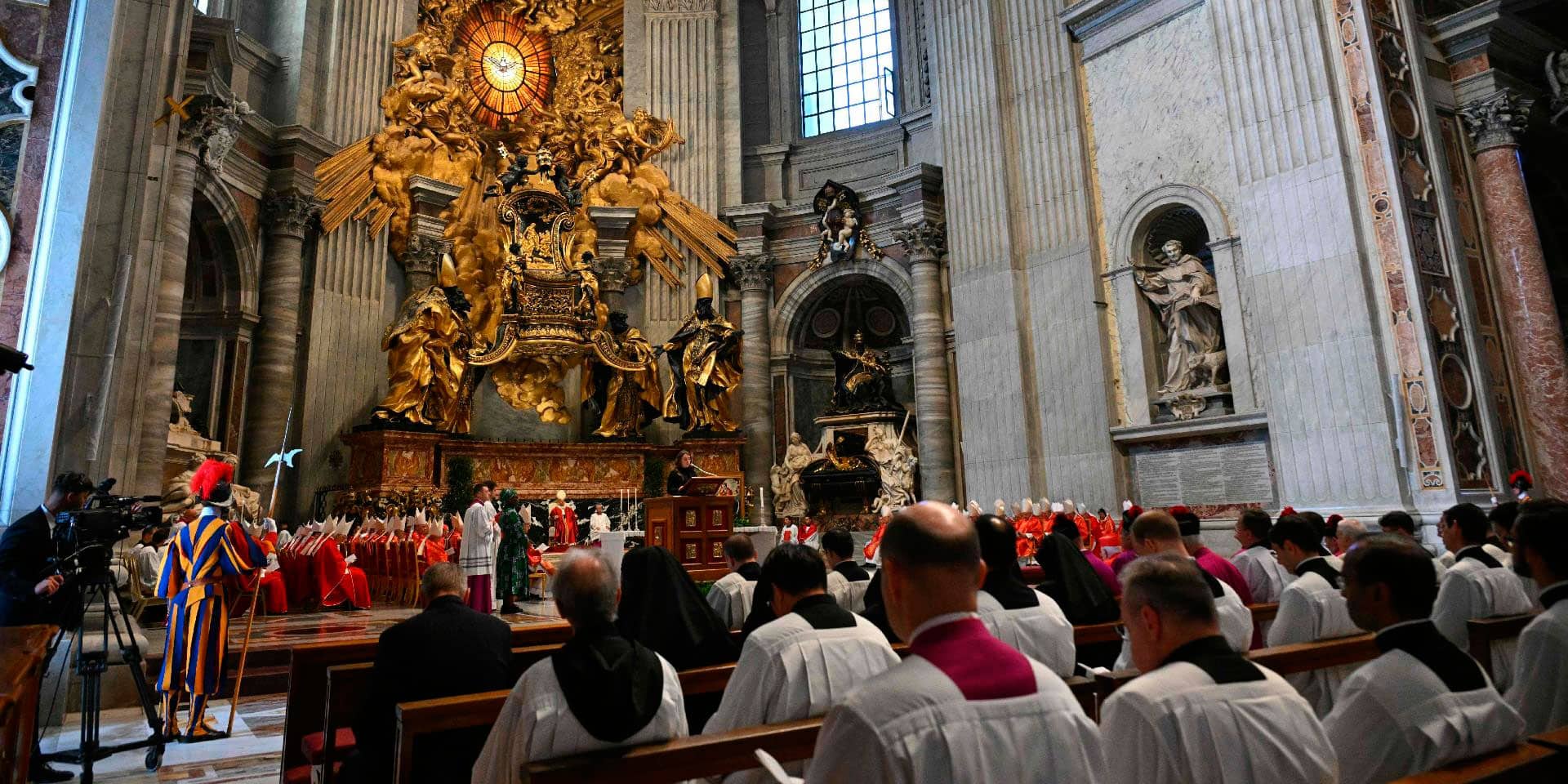 León XIV celebra la eucaristía en sufragio de los cardenales y obispos fallecidos en 2025