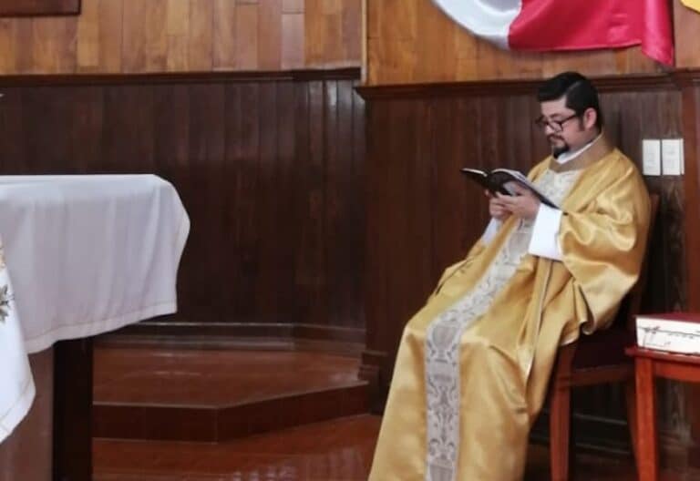 Padre Ernesto Hernández