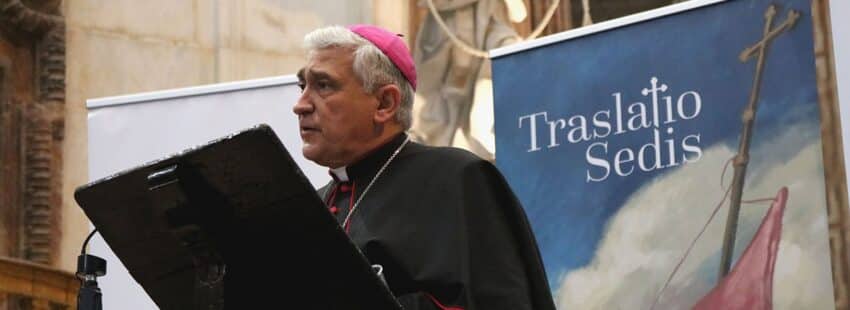 El obispo Rafael Zornoza