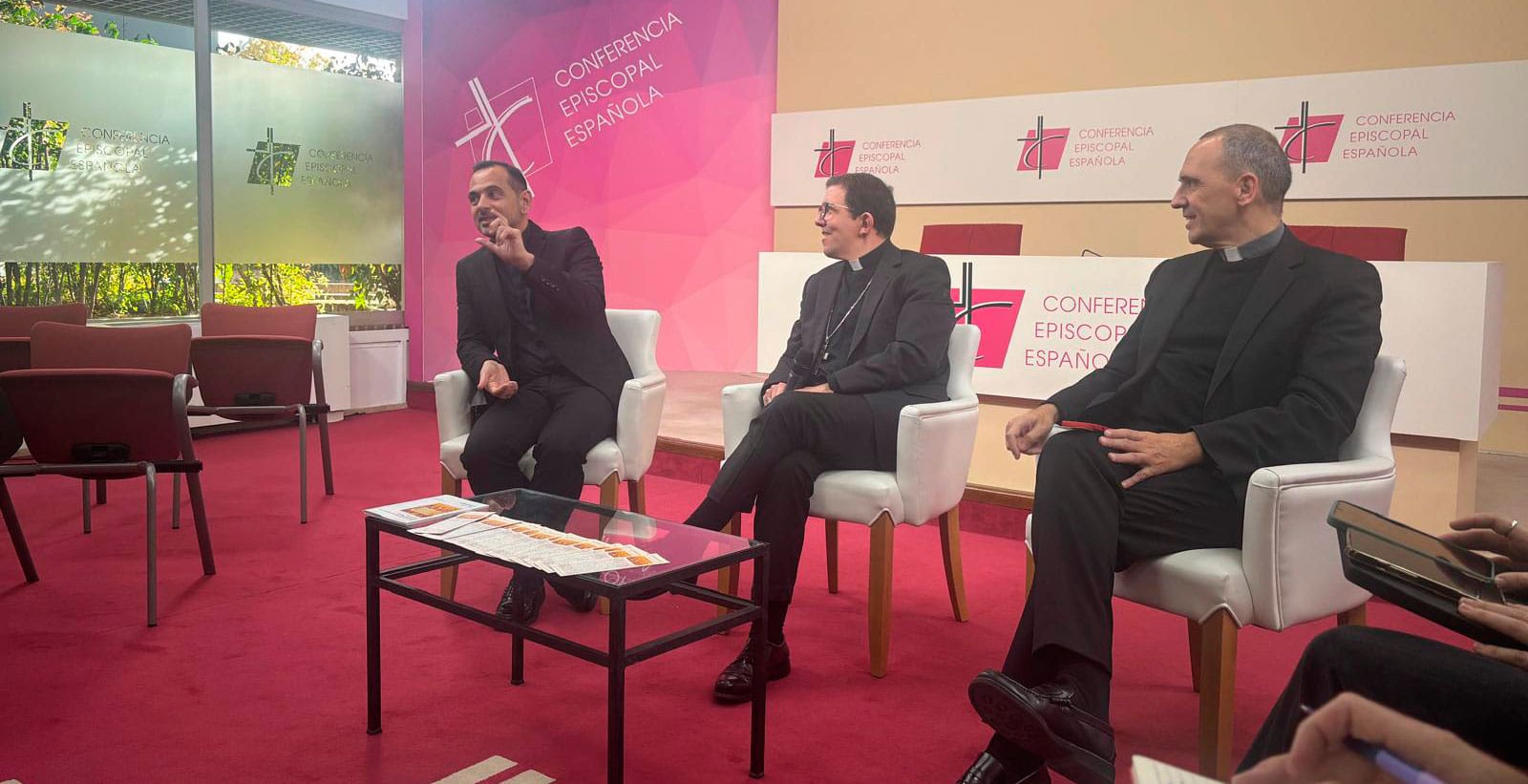 De izquierda a derecha, Rafael Vázquez, Ramón Valdivia y José Gabriel Vera