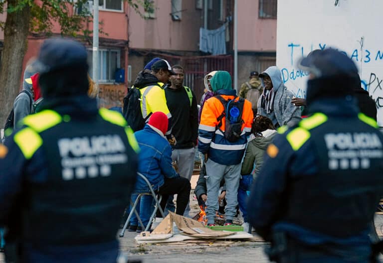 Un grupo de vecinos impide que una parroquia sea hospital de campaña para quince subsaharianos
