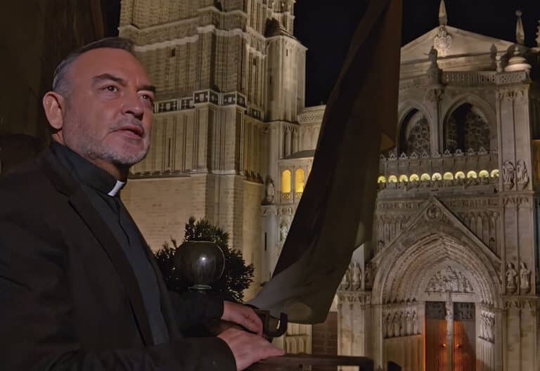 Jesús Sánchez Adalid en una escena del documental