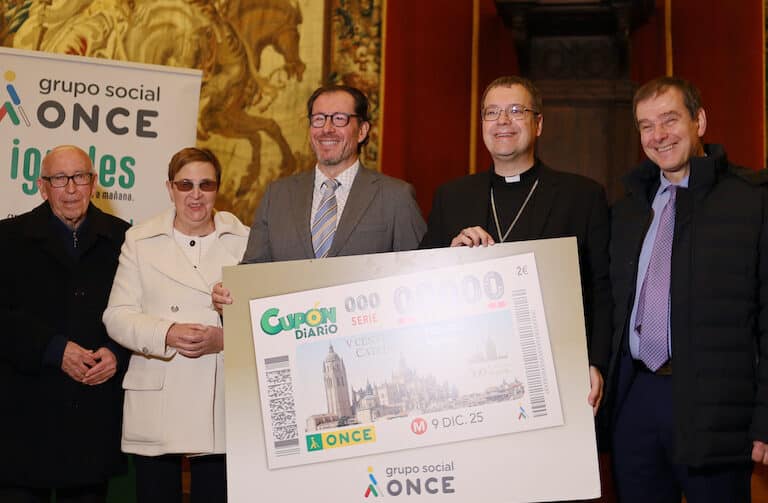 La Catedral de Segovia celebra su V Centenario en el cupón de la ONCE