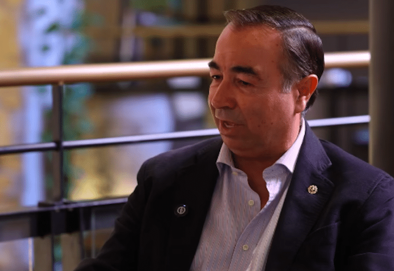 Fernando Fernández Cabezuelo, nuevo hermano mayor de la Hermandad de la Macarena