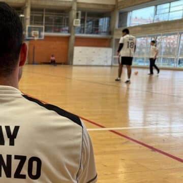 Los seminaristas neocatecumenales de Vitoria golean a los frailes peregrinos