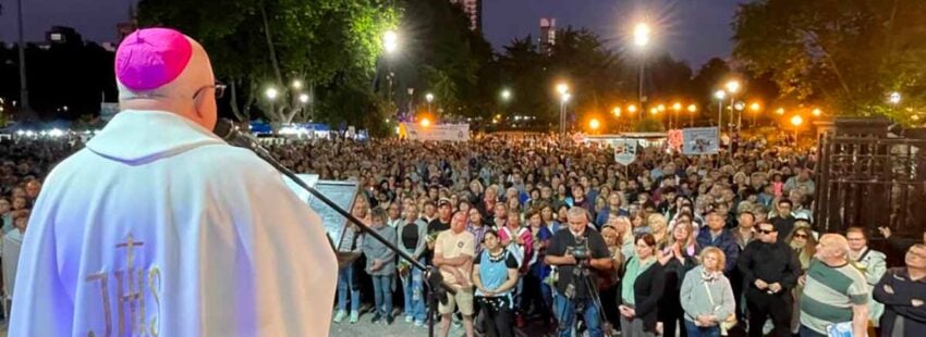 Miles de fieles participaron de La Marcha de la Esperanza en Mar del Plata