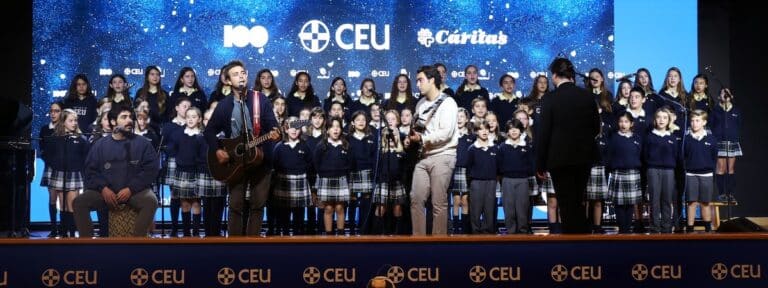 Hermanos Martínez villancico Cáritas