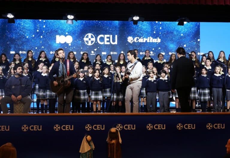 Hermanos Martínez villancico Cáritas