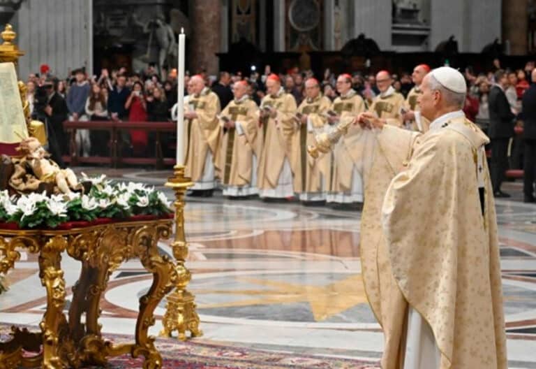 Ante la fragilidad del Niño Jesús, León XIV se pregunta: “¿cómo no pensar en las tiendas de
