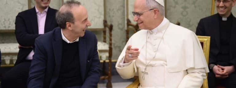 Roberto Benigni presenta su nuevo monólogo al Papa: “¡Qué bonito, habla de amor!”