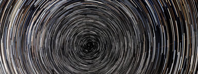 Una lluvia de estrellas (meteoros) en Macedonia