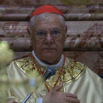 El cardenal Müller, en la misa por el alma de Benedicto XVI