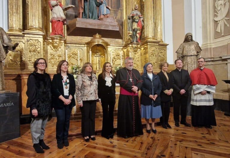La escultura de Santa Genoveva Torres Morales ya está en la Basílica del Pilar
