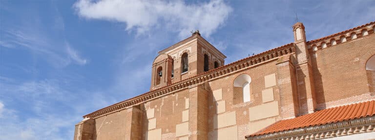 La diócesis de Valladolid salva tras viralizarse dos puertas del siglo XVI de la venta por internet