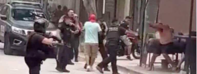 Los curas villeros criticaron el accionar policial en los barrios populares