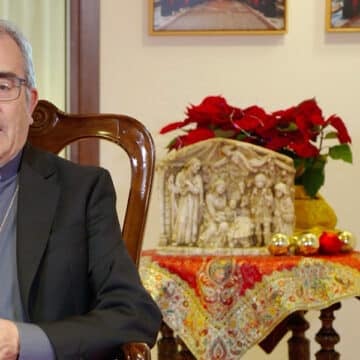 La felicitación de Navidad de Argüello: “El Señor nace en el último de los últimos lugares