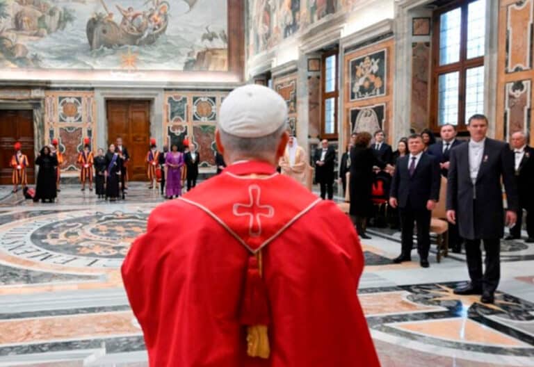 El Papa a que “la Santa Sede no será un espectador silencioso ante las injusticias”