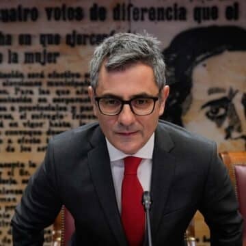 El ministro de Presidencia, Félix Bolaños, en el Senado