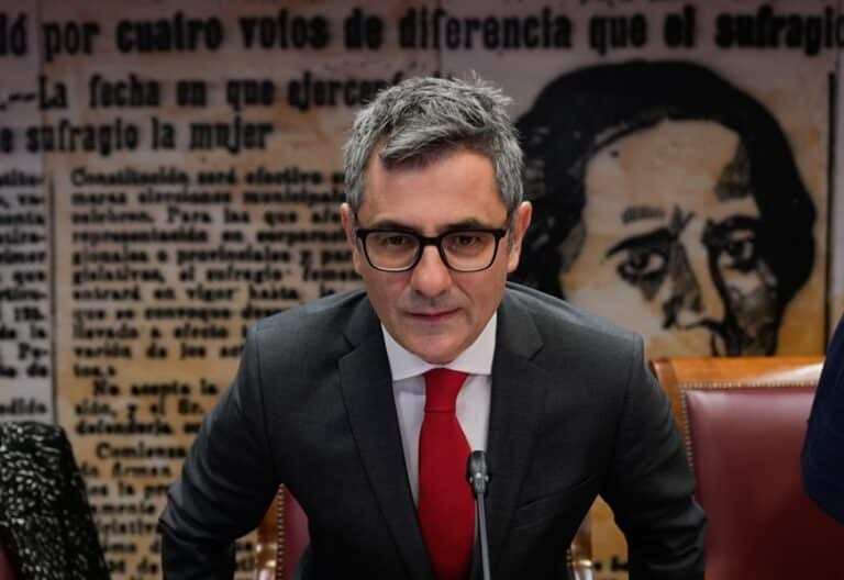 El ministro de Presidencia, Félix Bolaños, en el Senado