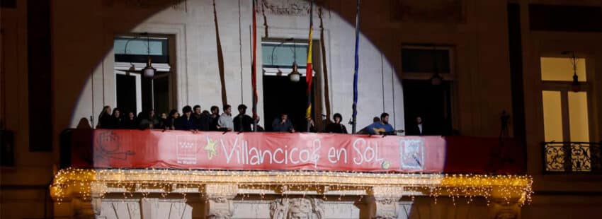 Hakuna abarrota la Puerta del Sol en su concierto de Navidad (con Ayuso y Feijóo como fans)