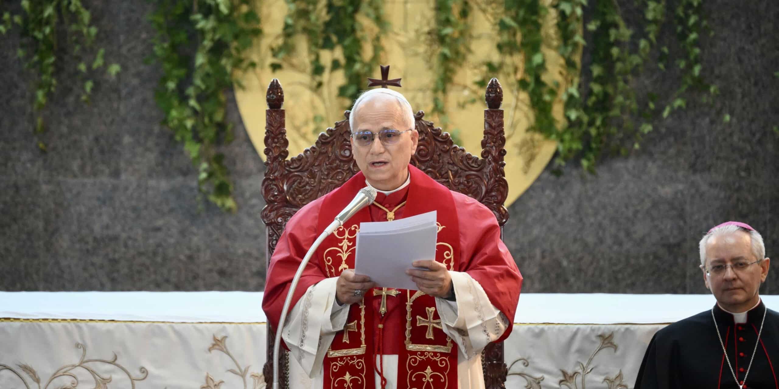 León XIV en su encuentro con la comunidad católica de Líbano