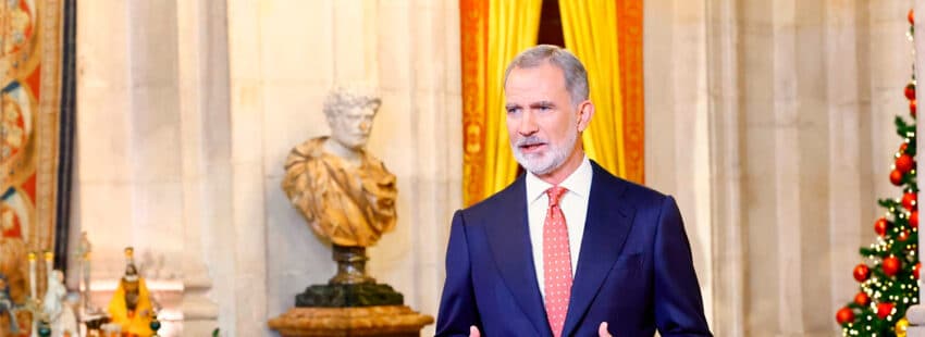 El rey Felipe VI mantiene el belén y su “Feliz Navidad” en el mensaje de Nochebuena