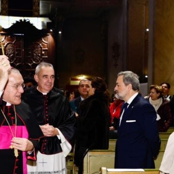 El nuncio Piero Pioppo, en la basílica de San Miguel. FOTO: JESÚS G. FERIA / VIDA NUEVA