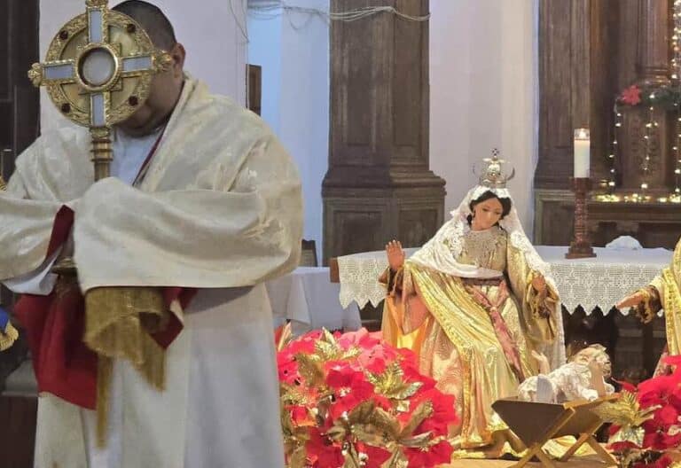 Un nacimiento en parroquia de Nicaragua