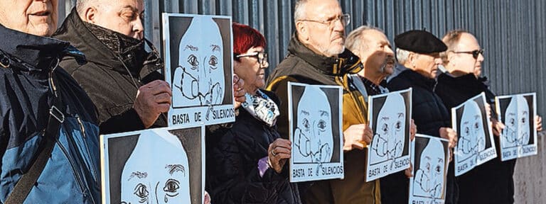 Víctimas de abusos en Maristas rompen su silencio y denuncian las "barbaridades" sufridas