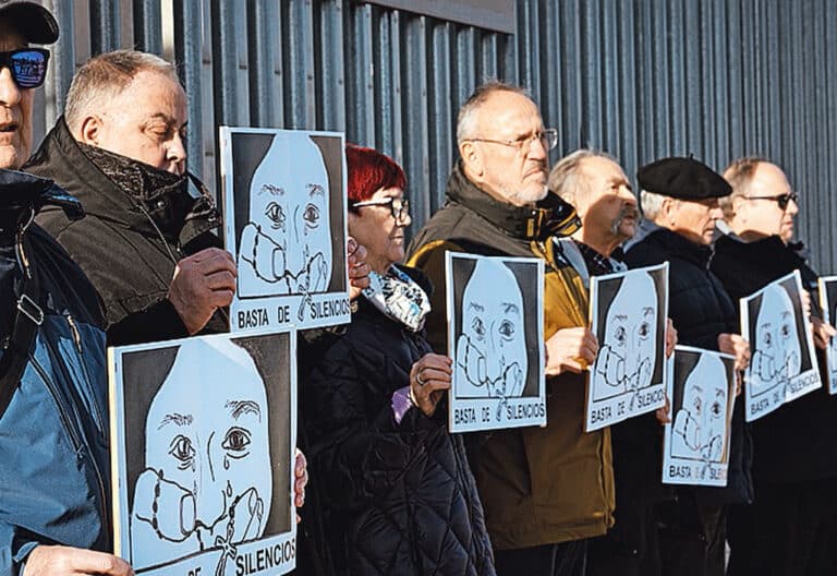 Víctimas de abusos en Maristas rompen su silencio y denuncian las "barbaridades" sufridas