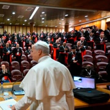 León XIV escribe a los cardenales y da pistas sobre los temas del consistorio