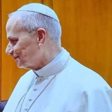 El cardenal Vicente Bokalic se reunió con el papa León XIV