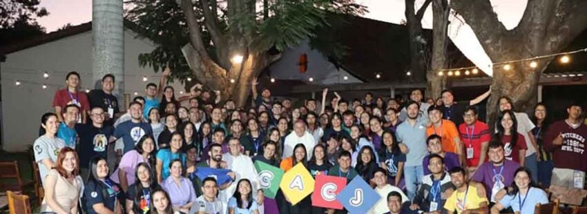 El cardenal Adalberto Martínez le pidió a los jóvenes paraguayos dejarse moldear por Jesús