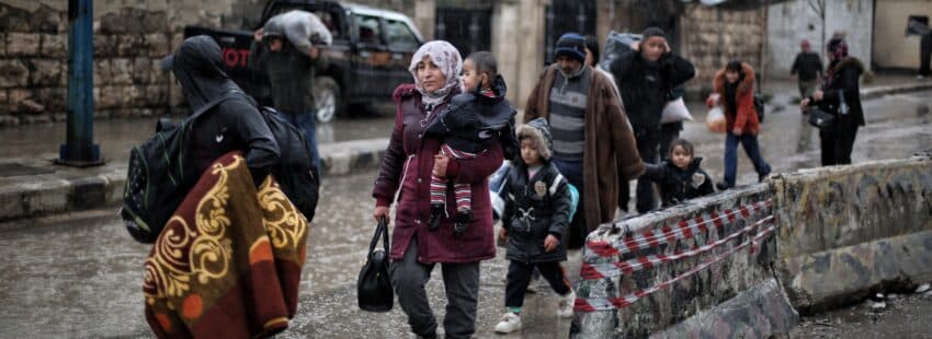 Kurdos huyen de Alepo