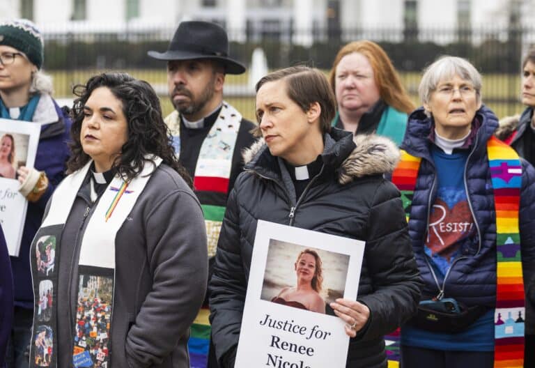 Protesta de líderes religiosos frente a la Casa Blanca