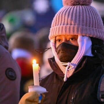 Vigilia por los asesinados en Minneapolis