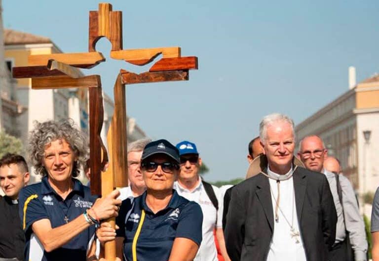 Milán se prepara para acoger la cruz de los Juegos Olímpicos de invierno
