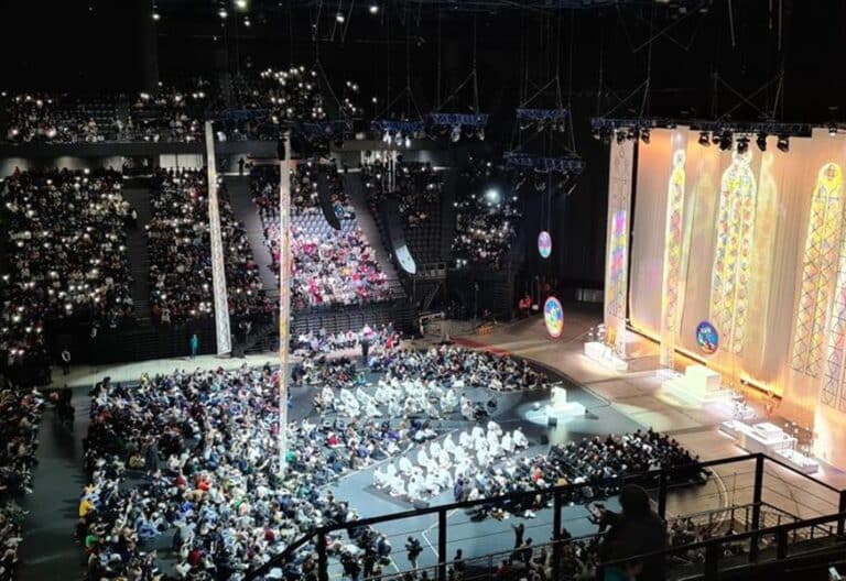 Vigilia de oración del encuentro de Taizé en París