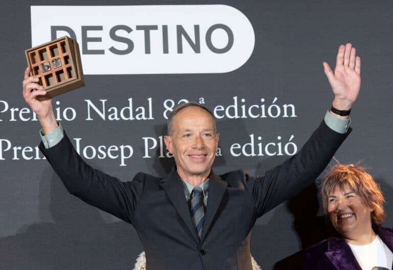 Francesc Torralba recibe el Premio Josep Pla