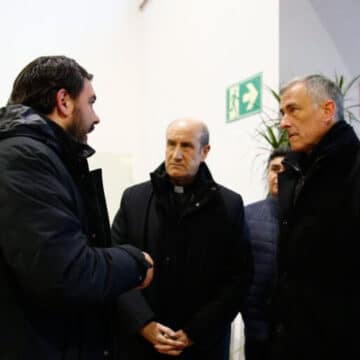 El obispo de Córdoba, Jesús Fernández, en Adamuz