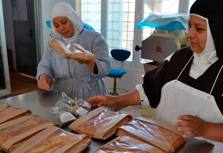 Invierno en el monasterio: “Tenemos las manos heladas y no sentimos los pies”