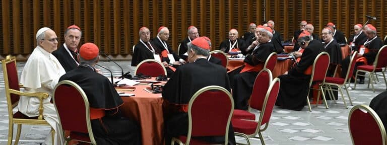 León XIV, durante su primer consistorio