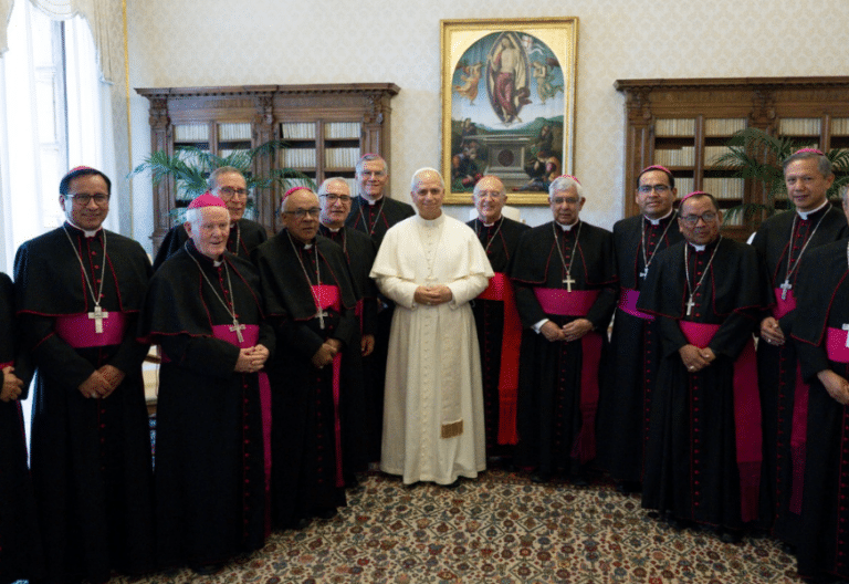 Obispos peruanos y el Papa León XIV